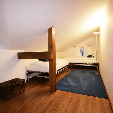 Am Kurpark -wohnung 3,150qm- Mit Lift شقة